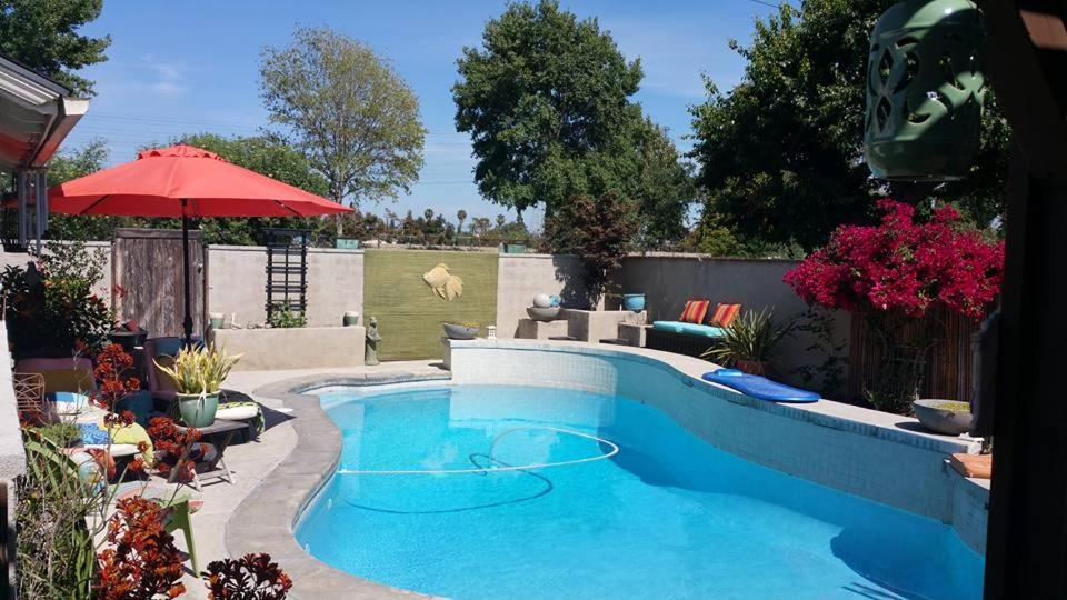 Trailer Pool Home! *