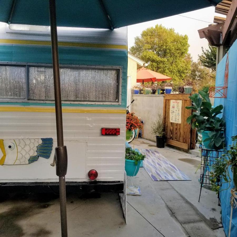 Trailer Pool Home! Guest house *